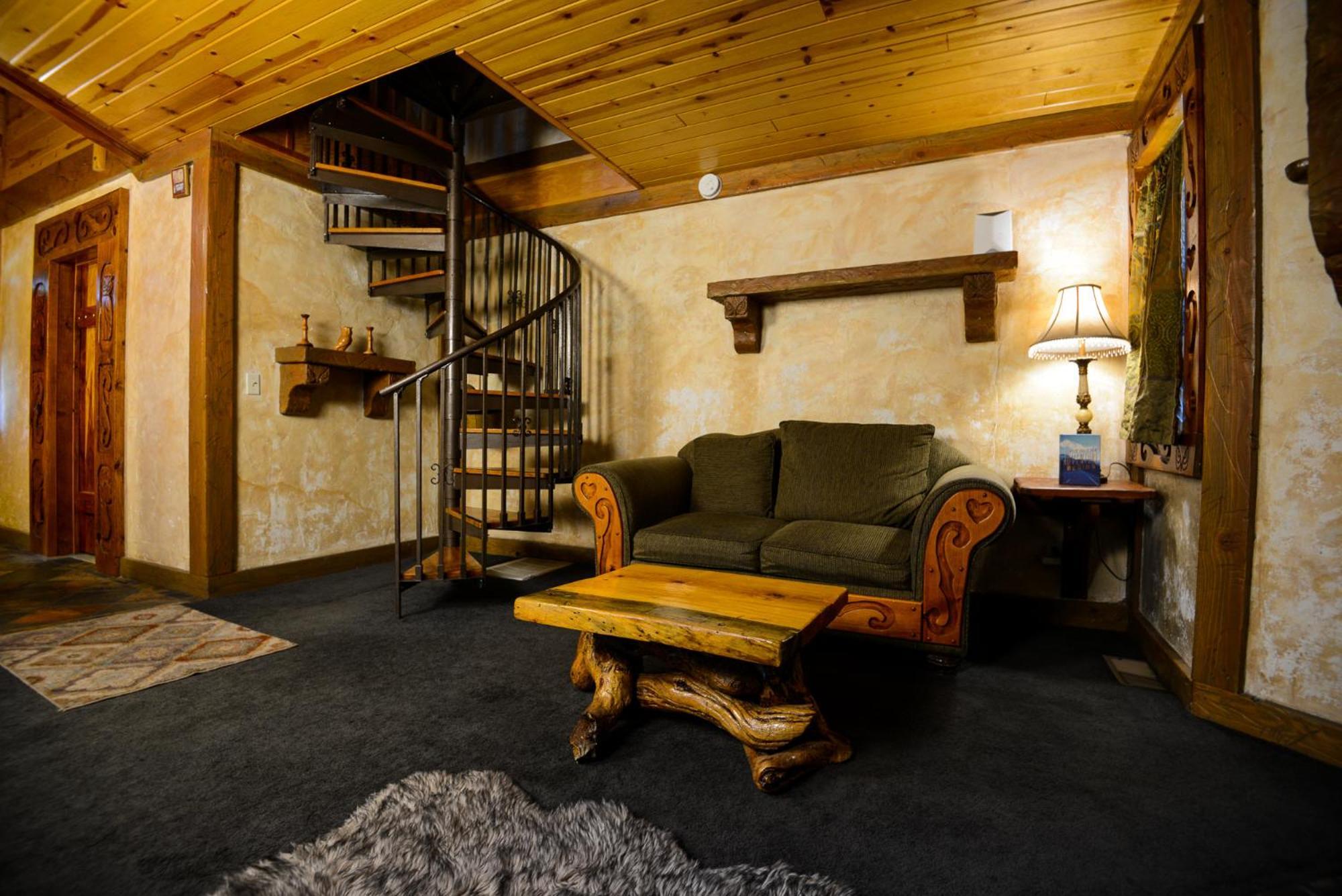 Castle Wood Theme Cottages- Couples Only Биг Бэар Лейк Экстерьер фото
